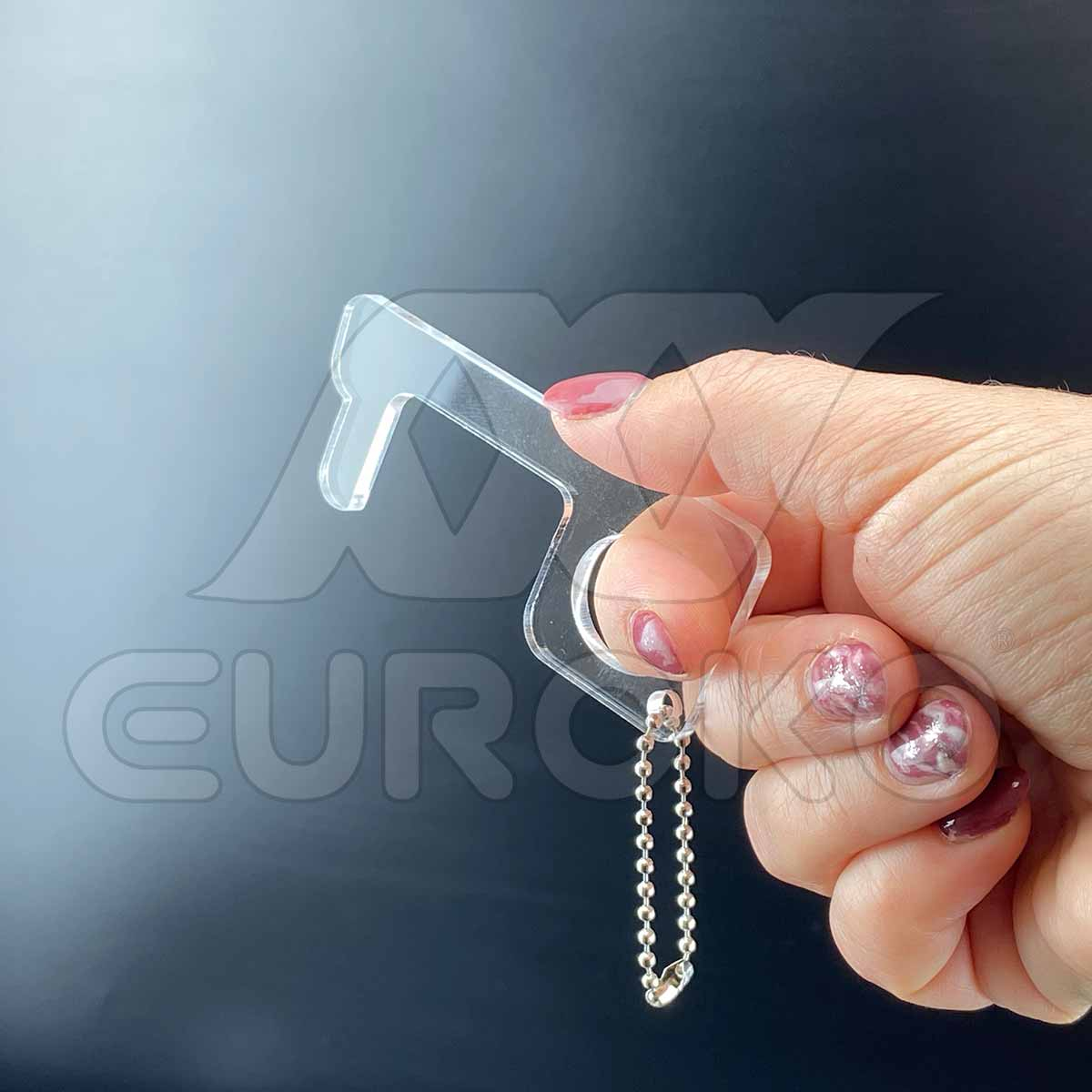 Protégez-vous des germes avec notre ouvre-porte hygiénique ergonomique.