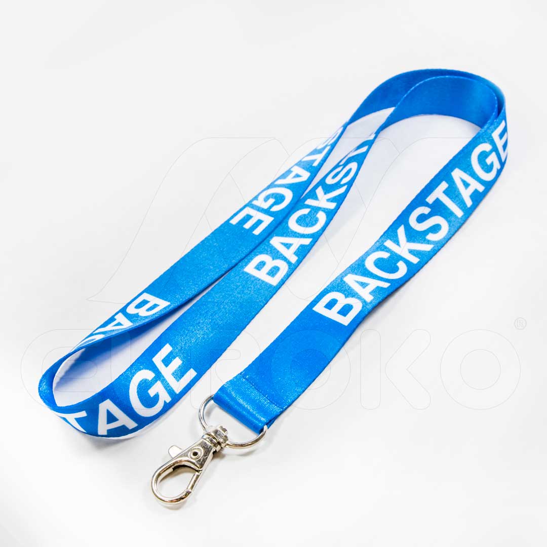 Satin résistant et mousqueton robuste pour un usage professionnel.