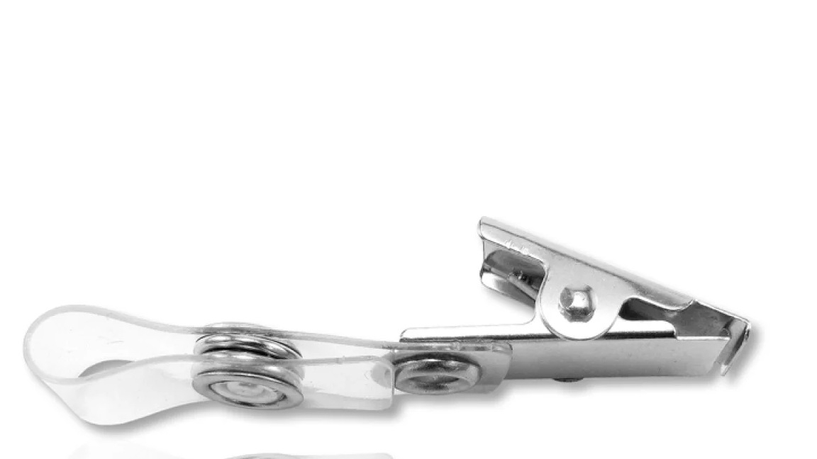 Transparante vinyl strap met drukknop voor flexibele bevestiging.