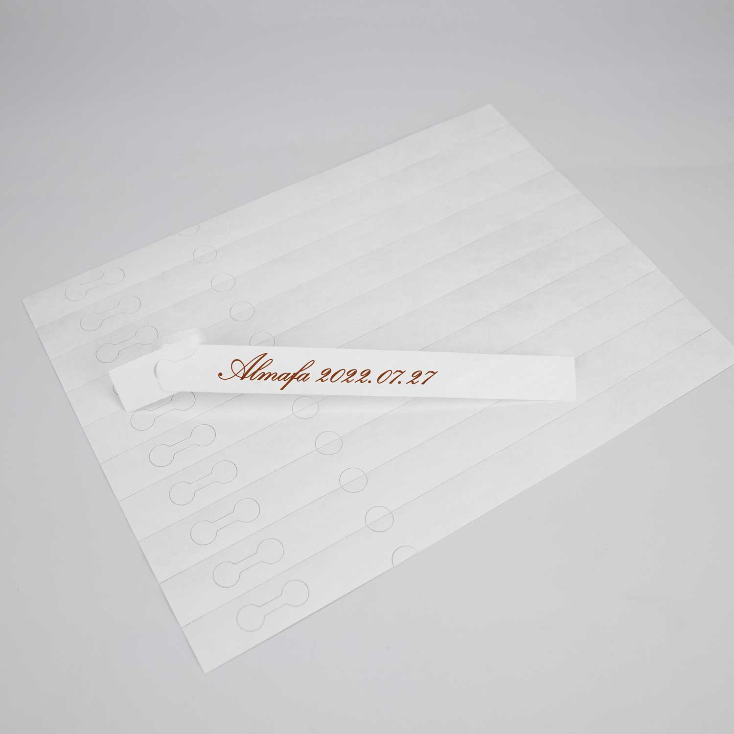 Verkrijgbaar in vijf kleuren voor optimaal organisatiebeheer.