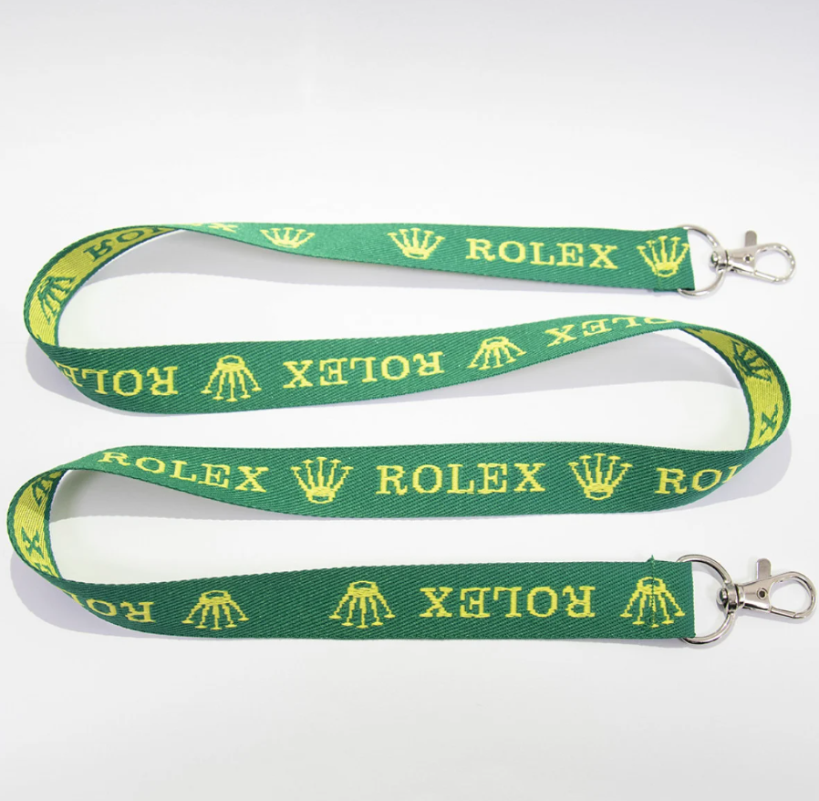 Dubbele haken bieden maximale flexibiliteit voor uw badges.