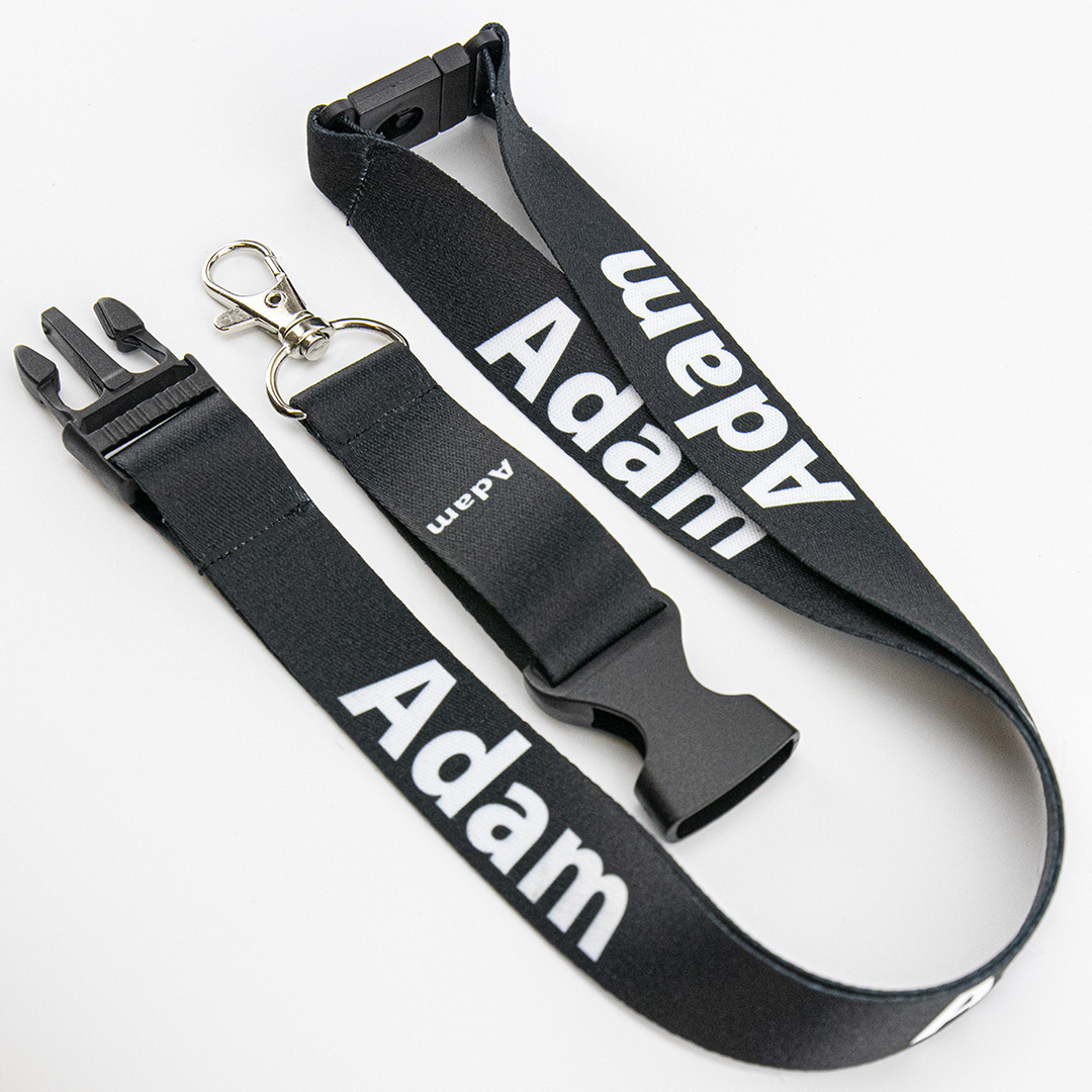 Textile robuste et imperméable pour un confort optimal au quotidien.