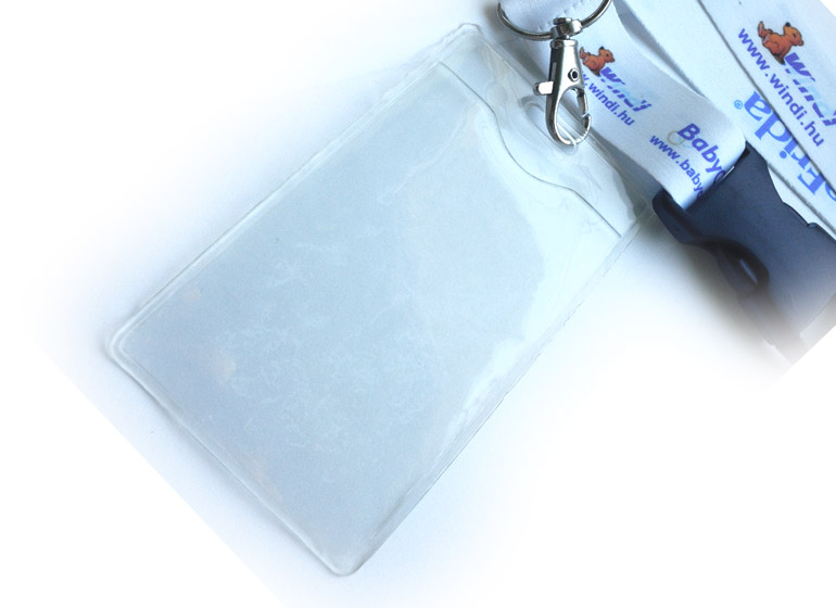 Compatible avec tous vos accessoires : tours de cou, clips et attaches.