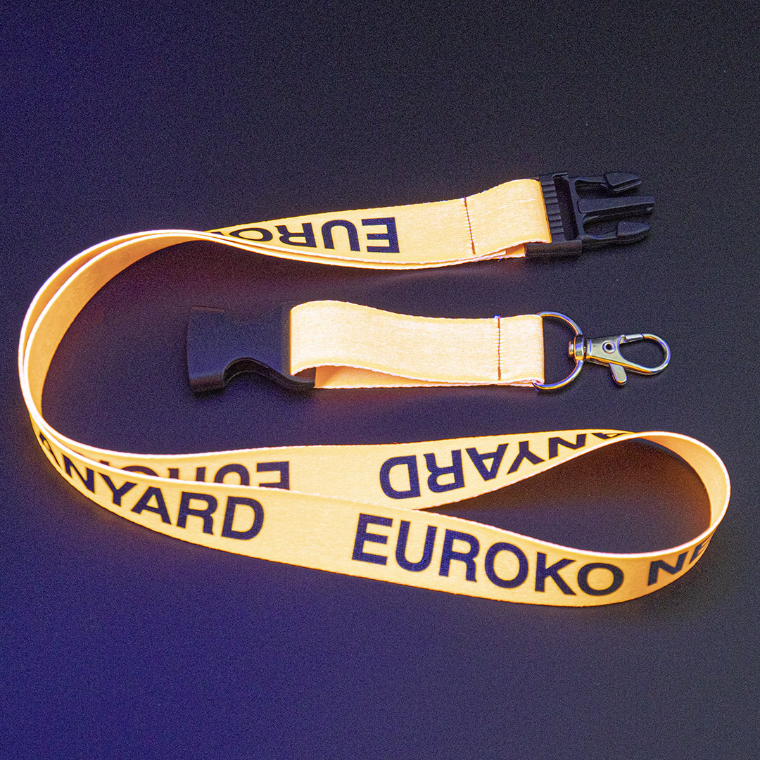 Plusieurs largeurs et attaches disponibles pour tous vos besoins.