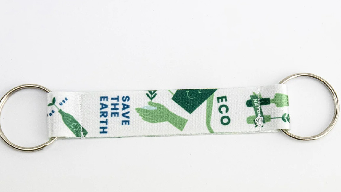 Dubbele sleutelring voor veelzijdig en praktisch dagelijks gebruik.