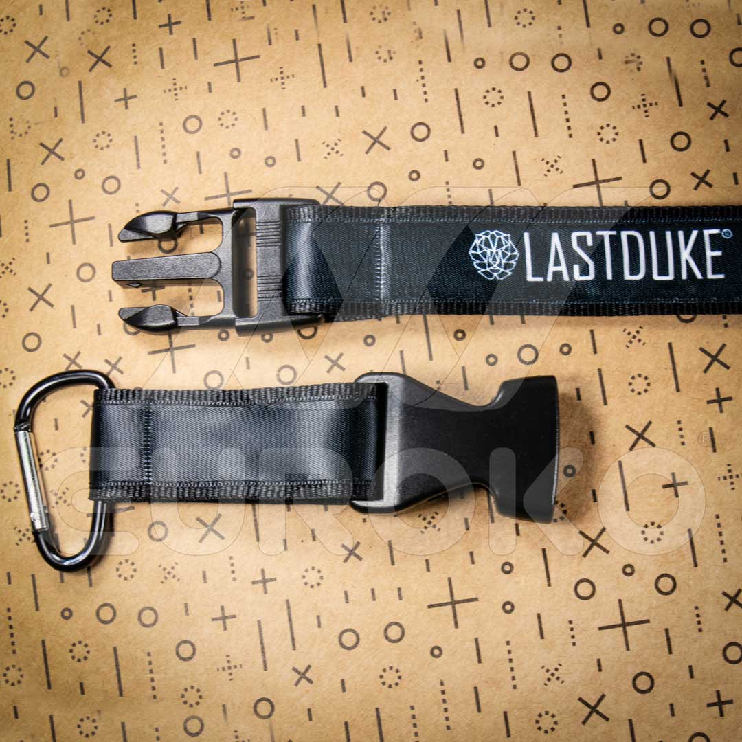 Robuuste plastic gesp voor eenvoudig afkoppelen en veelzijdig gebruik.