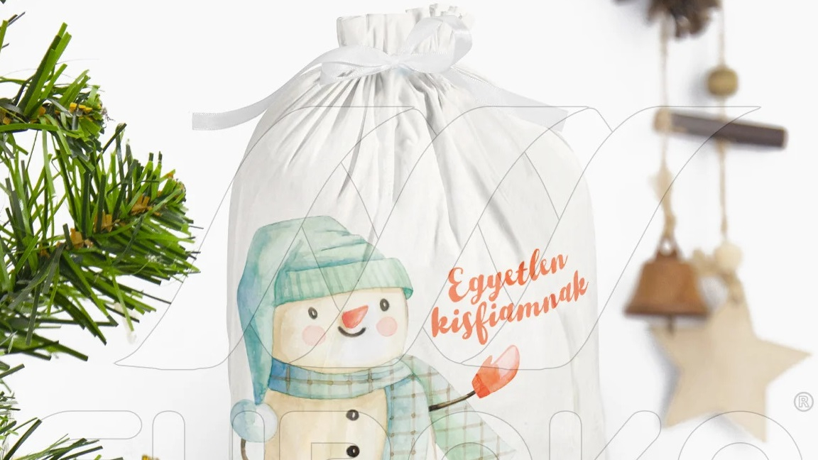 Tissu polyester certifié OEKO-TEX pour une qualité supérieure.