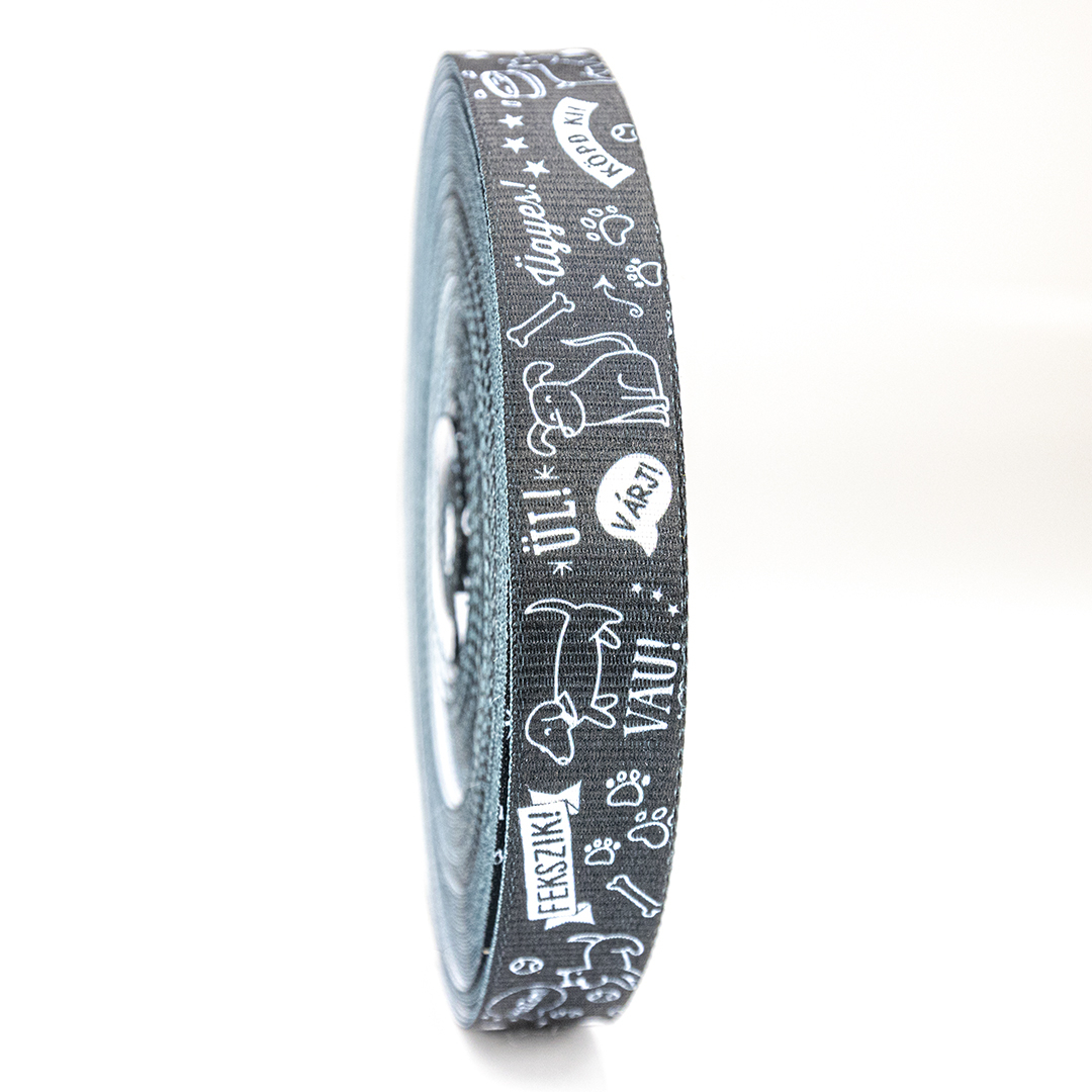 Kies tussen glad satijn of geribbeld lint voor de perfecte afwerking.