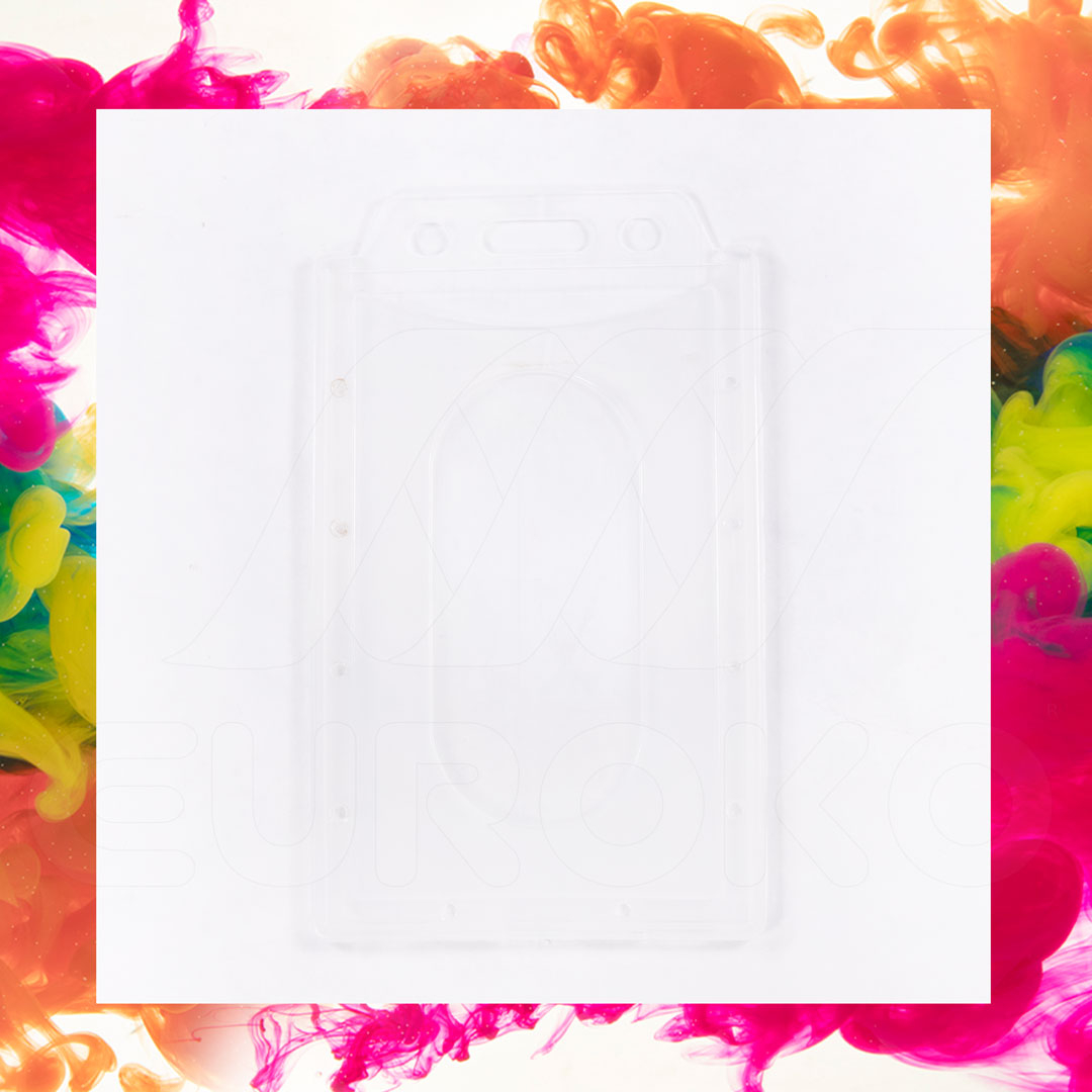 Format A7 vertical parfait pour vos badges professionnels.