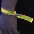 Bracelets tissés réfléchissants UV 15mm personnalisés