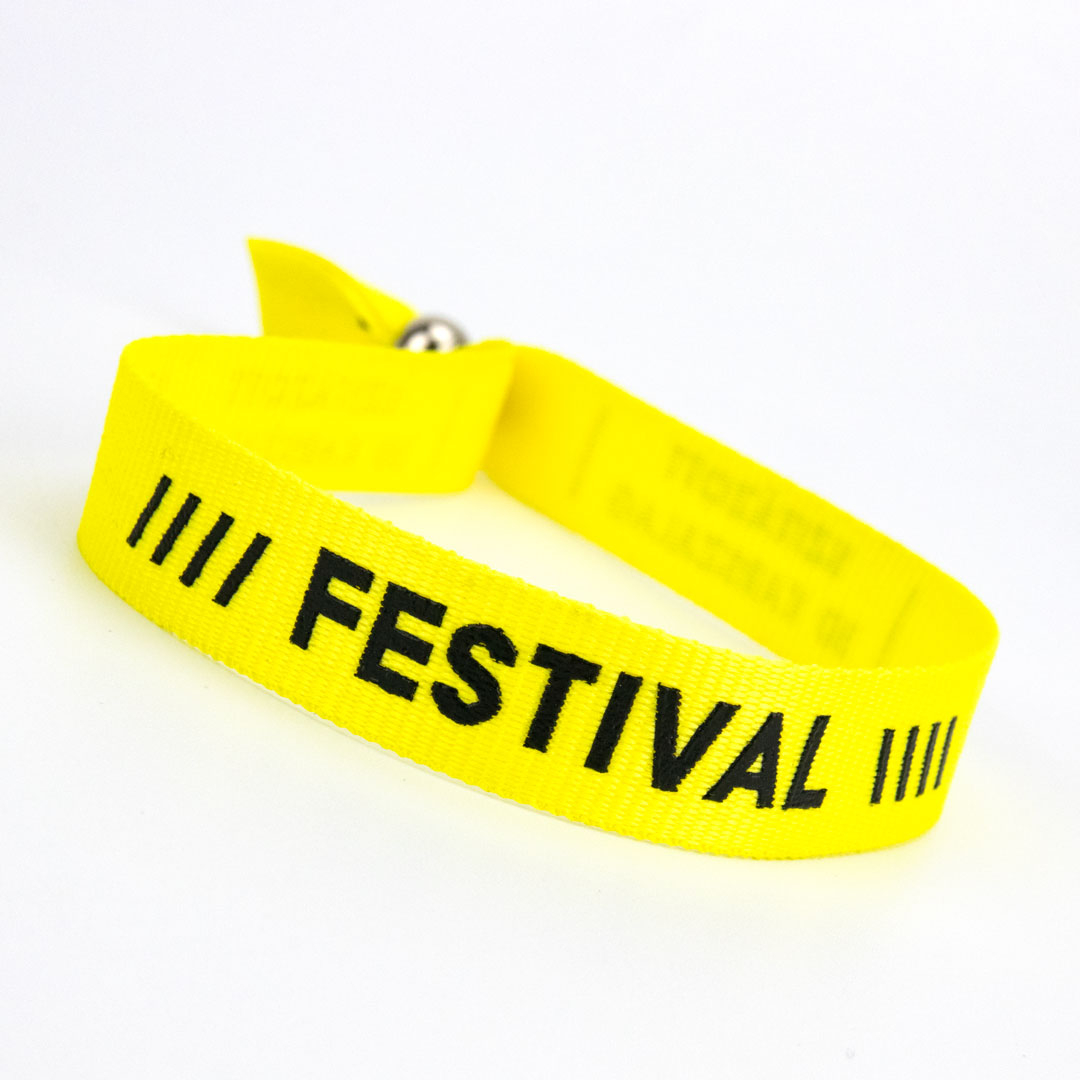 Hoogwaardig geribbeld polyester voor duurzaam en comfortabel dragen.