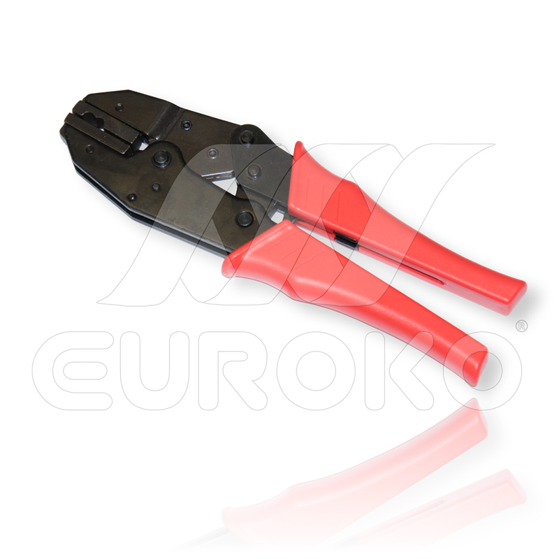 Fraudebestendige beveiliging met professionele krimptang voor polsbandjes.